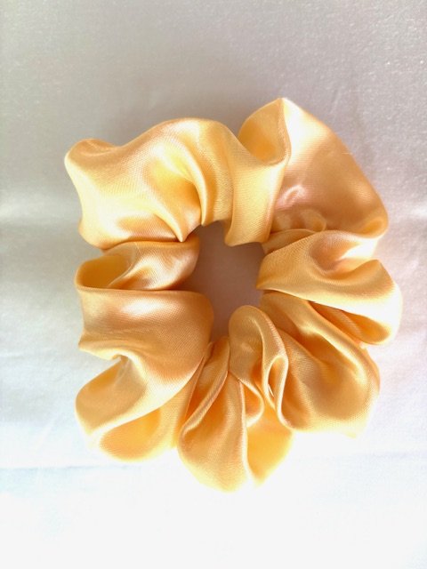 Chouchou satin jaune doré fait main