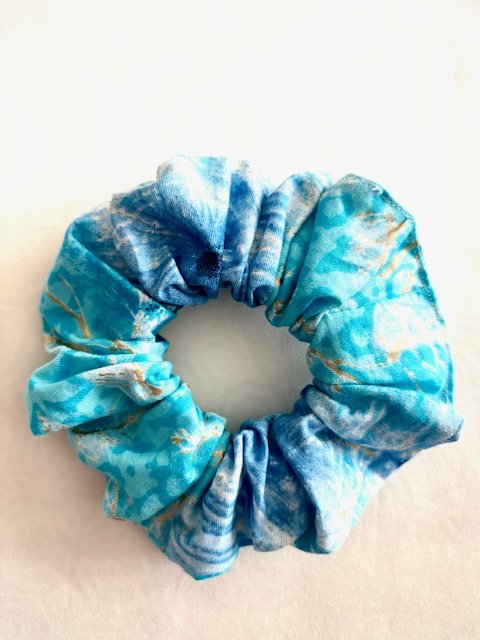 Chouchou wax bleu ciel doré fait main