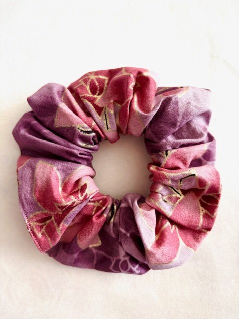 Chouchou wax fleurs rose mauve doré fait main