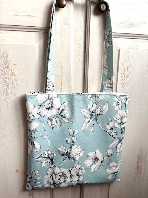 Tote-Bag en toile bleue imprimé Fleurs